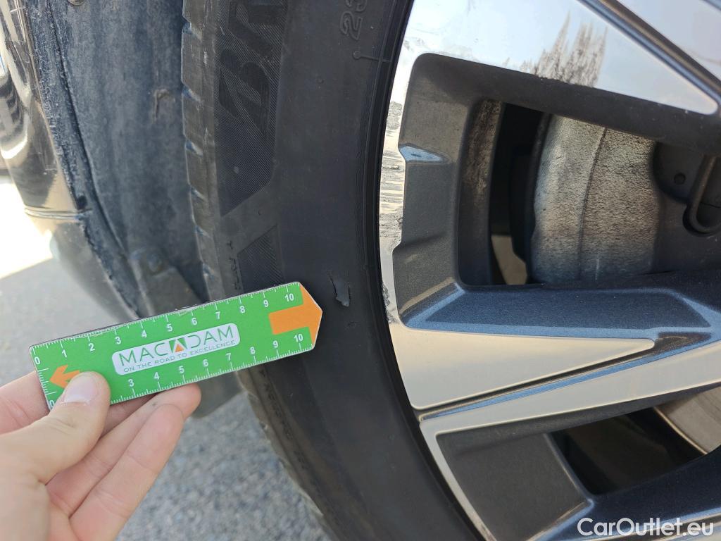  Volvo  XC60 VOLVO  / 2017 / 5P / todoterreno 2.0 B4 D Inscription Auto #3