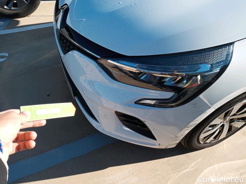  Renault  Clio RENAULT  / 2019 / 5P / berlina con portón Equilibre Blue dCi 74kW (100CV) #16