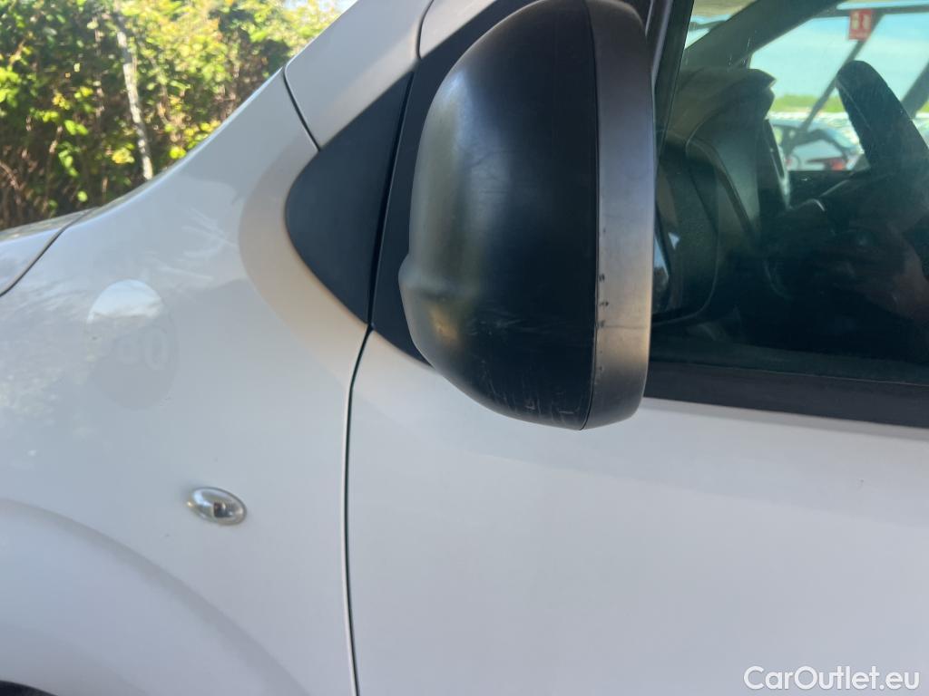  Toyota  Proace TOYOTA  / 2016 / 4P / furgón FU. MEDIO (L1) 2.0D 90kW COMFORT CARGA + #45