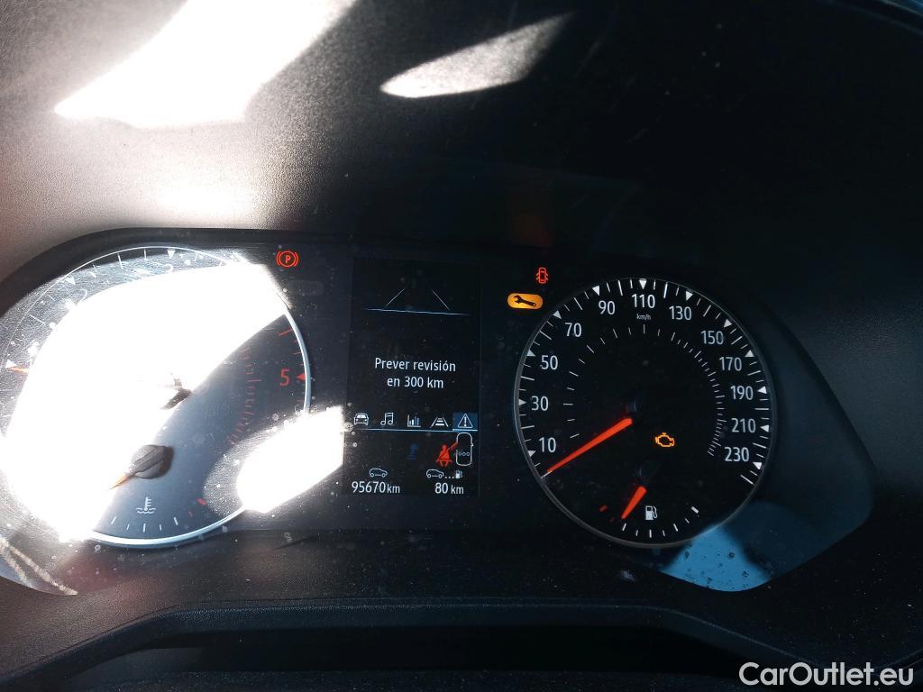  Renault  Clio RENAULT  / 2019 / 5P / berlina con portón Equilibre Blue dCi 74kW (100CV) #36