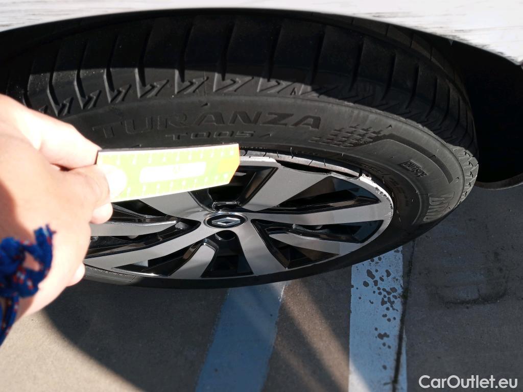  Renault  Clio RENAULT  / 2019 / 5P / berlina con portón Equilibre Blue dCi 74kW (100CV) #21