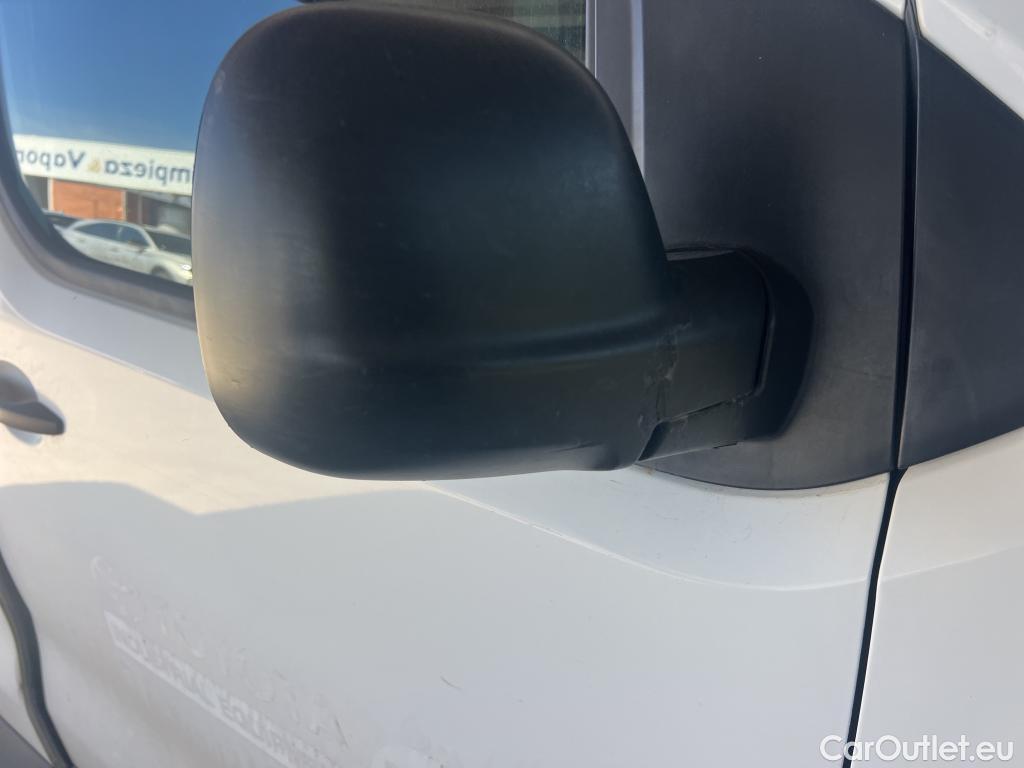  Toyota  Proace TOYOTA  / 2016 / 4P / furgón FU. MEDIO (L1) 2.0D 90kW COMFORT CARGA + #43