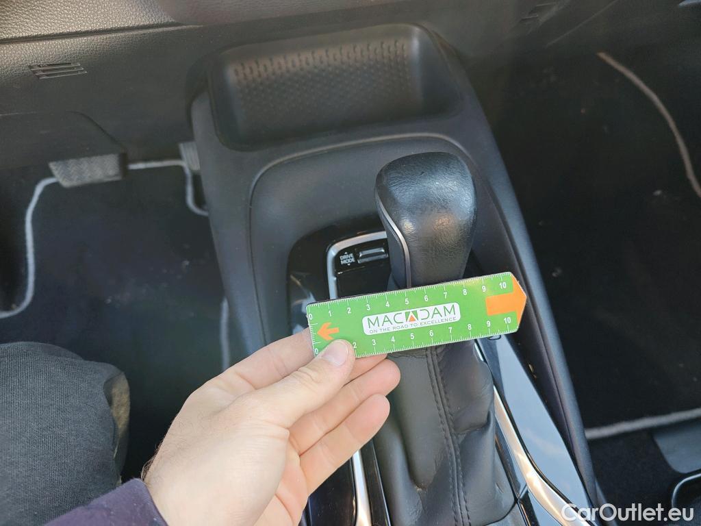  Toyota  Corolla TOYOTA  / 2019 / 5P / familiar 1.8 125H ACTIVE TECH E-CVT TOU SPORT #45