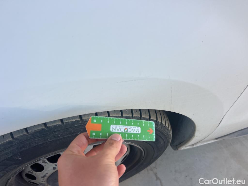  Toyota  Proace TOYOTA  / 2016 / 4P / furgón FU. MEDIO (L1) 2.0D 90kW COMFORT CARGA + #40