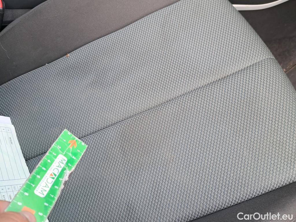  Audi  Q2 AUDI  / 2016 / 5P / todoterreno Design 30 TFSI 85kW (116CV) #6