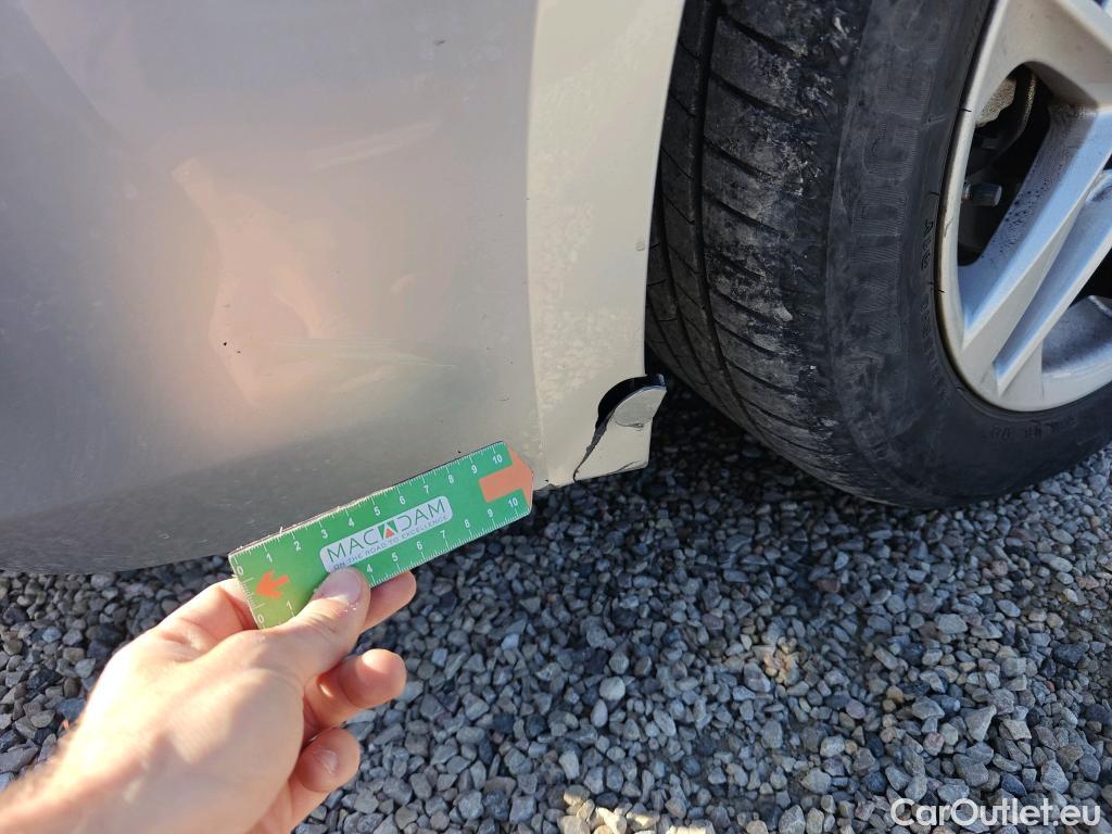  Toyota  Corolla TOYOTA  / 2019 / 5P / familiar 1.8 125H ACTIVE TECH E-CVT TOU SPORT #17