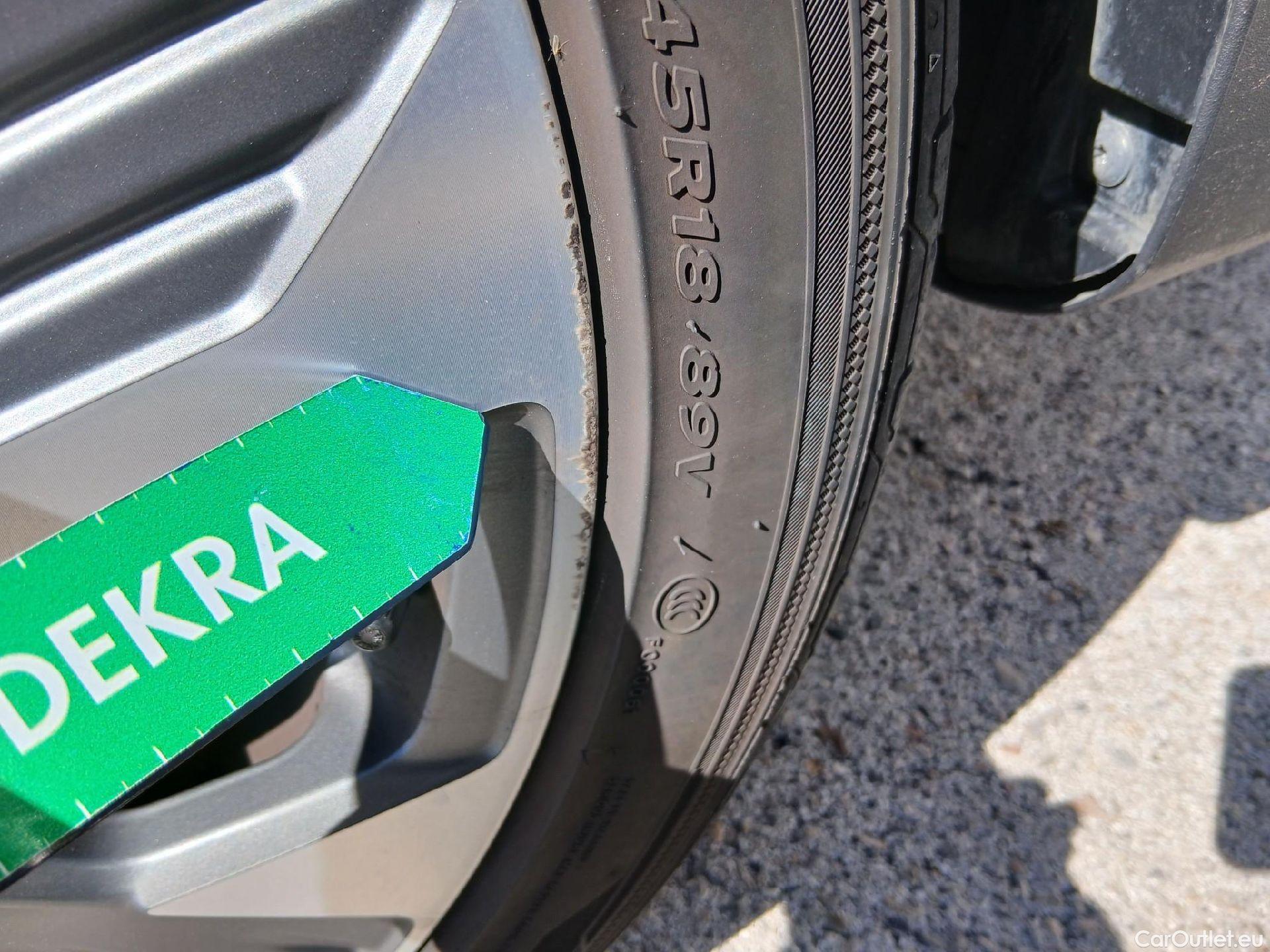  Seat  Arona SEAT  / 2021 / 5P / todoterreno 1.5 TSI 110kW (150CV) DSG FR Plus(SP) #42