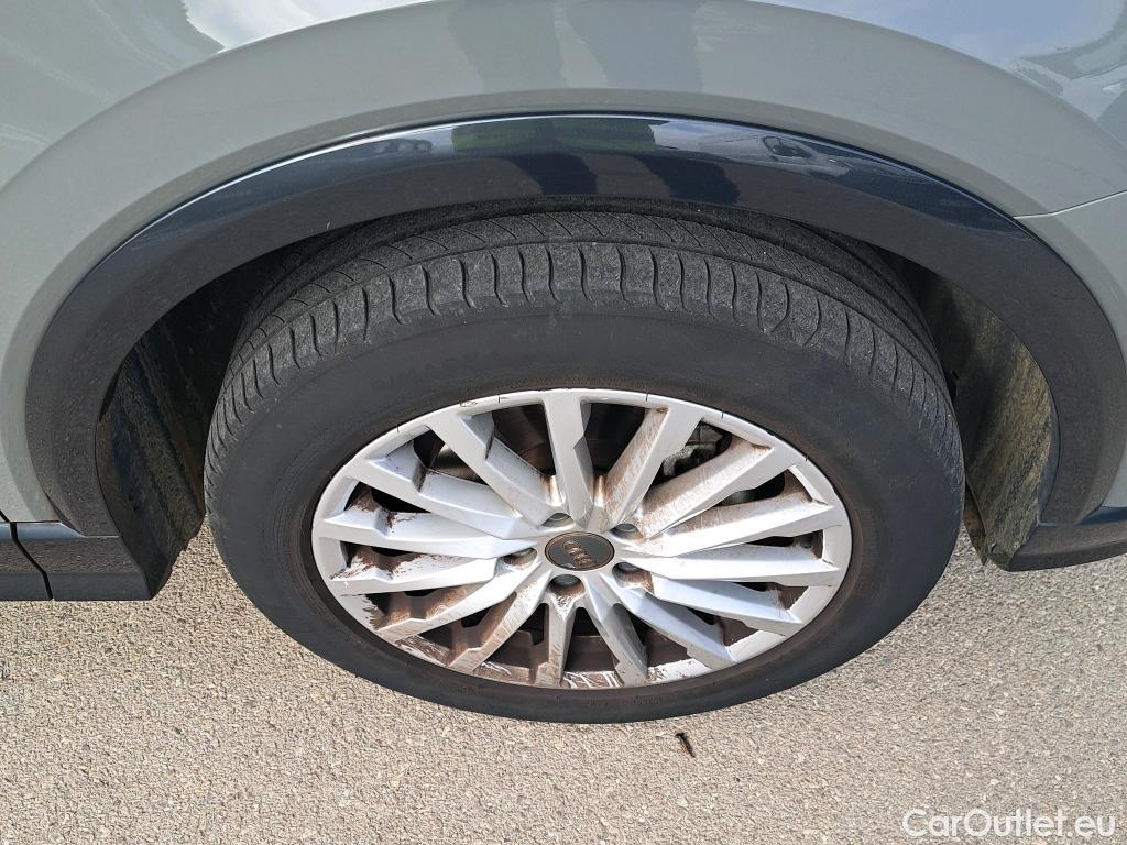  Audi  Q2 AUDI  / 2016 / 5P / todoterreno Design 30 TFSI 85kW (116CV) #25