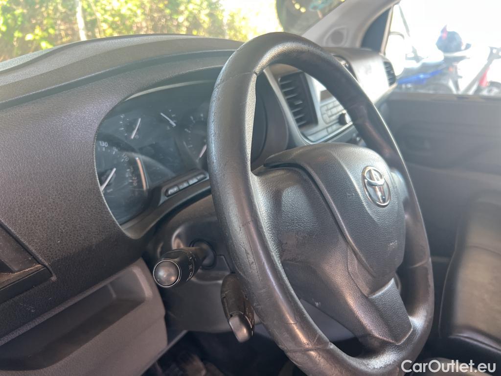  Toyota  Proace TOYOTA  / 2016 / 4P / furgón FU. MEDIO (L1) 2.0D 90kW COMFORT CARGA + #41