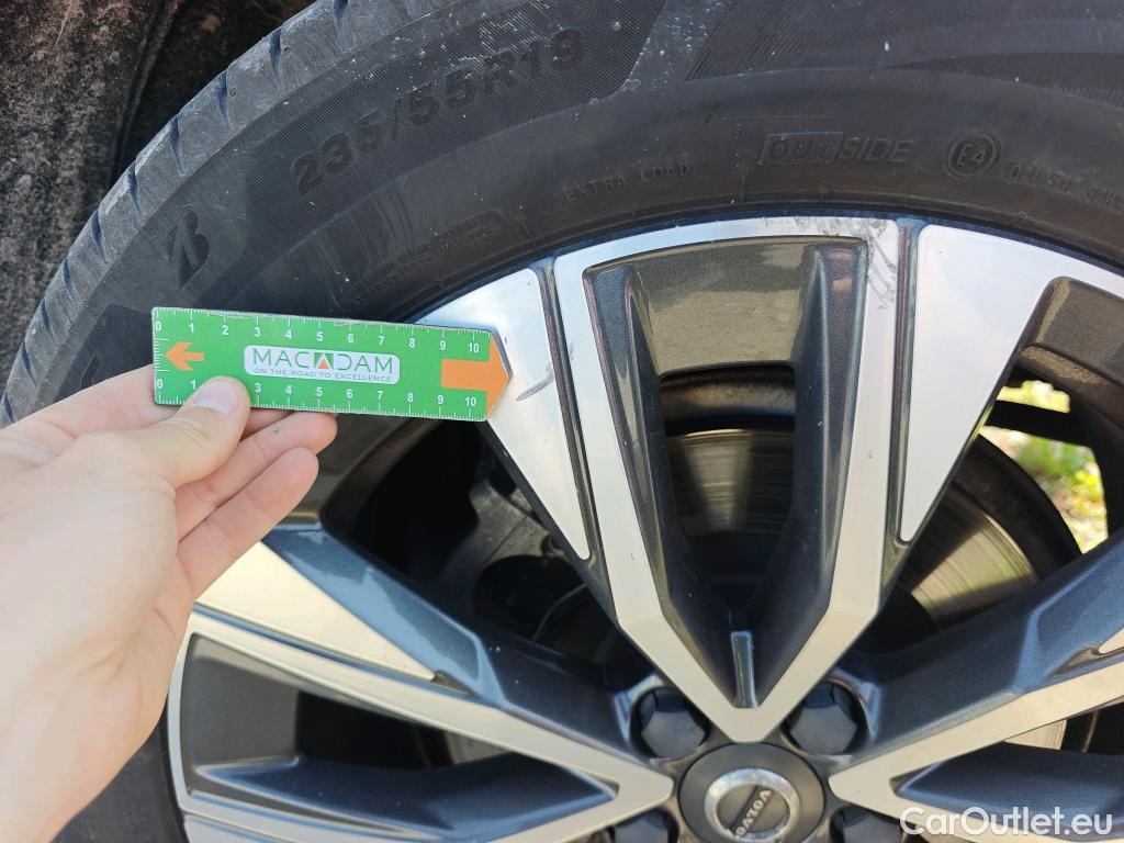  Volvo  XC60 VOLVO  / 2017 / 5P / todoterreno 2.0 B4 D Inscription Auto #19