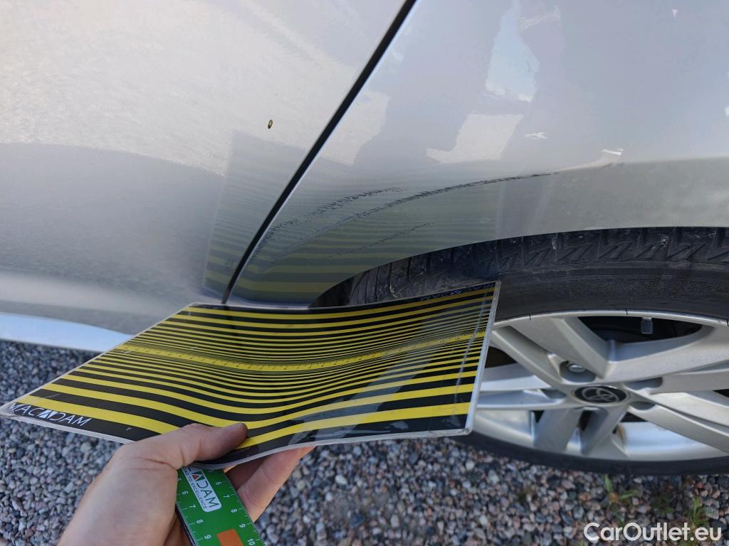  Toyota  Corolla TOYOTA  / 2019 / 5P / familiar 1.8 125H ACTIVE TECH E-CVT TOU SPORT #12