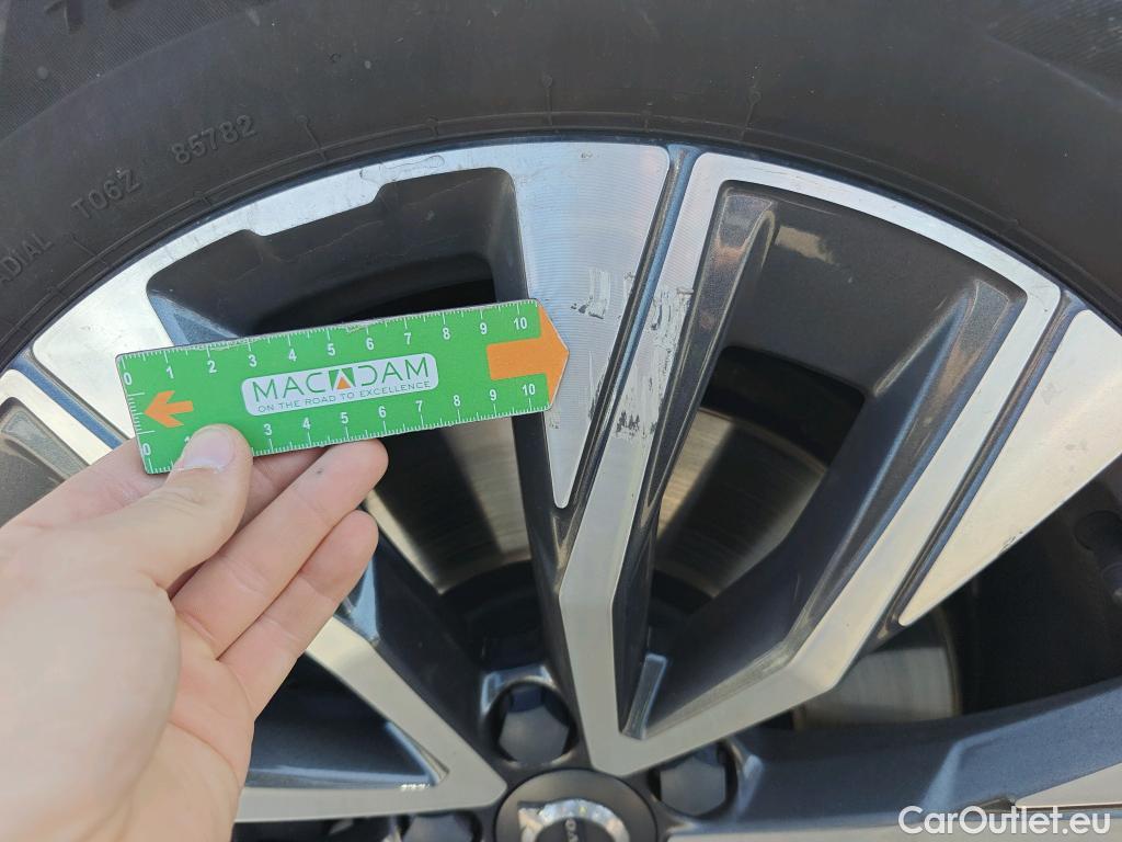  Volvo  XC60 VOLVO  / 2017 / 5P / todoterreno 2.0 B4 D Inscription Auto #11