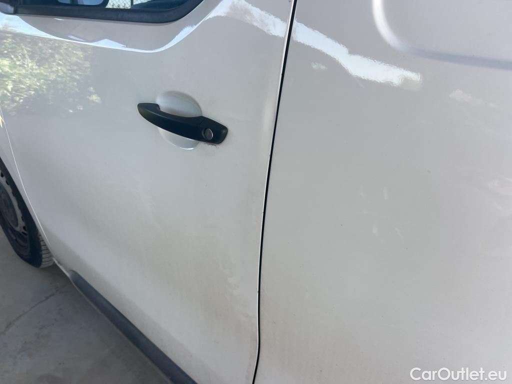  Toyota  Proace TOYOTA  / 2016 / 4P / furgón FU. MEDIO (L1) 2.0D 90kW COMFORT CARGA + #8