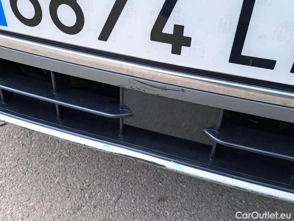  Audi  Q2 AUDI  / 2016 / 5P / todoterreno Design 30 TFSI 85kW (116CV) #9