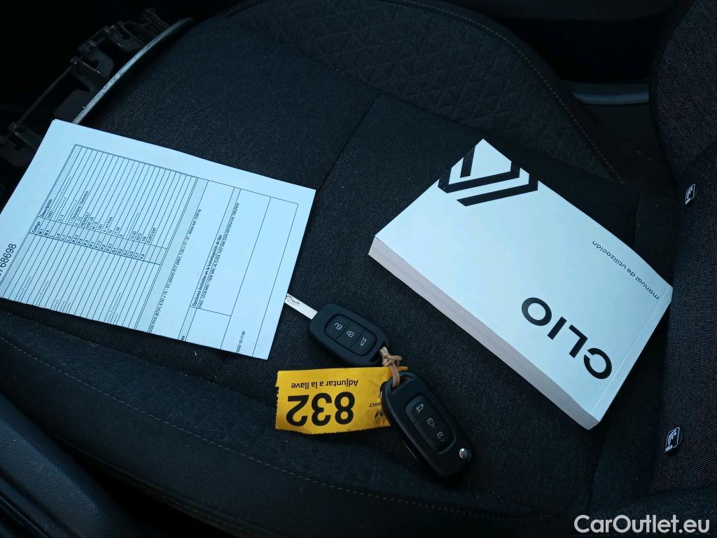  Renault  Clio RENAULT  / 2019 / 5P / berlina con portón Equilibre Blue dCi 74kW (100CV) #8