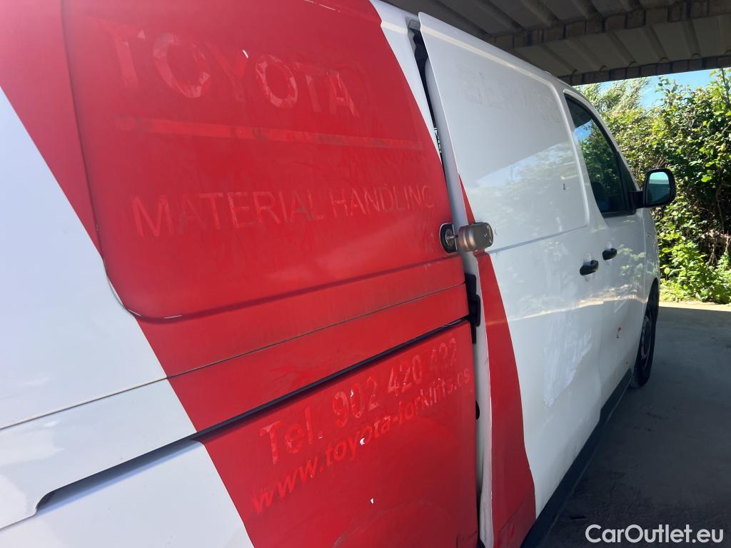  Toyota  Proace TOYOTA  / 2016 / 4P / furgón FU. MEDIO (L1) 2.0D 90kW COMFORT CARGA + #27