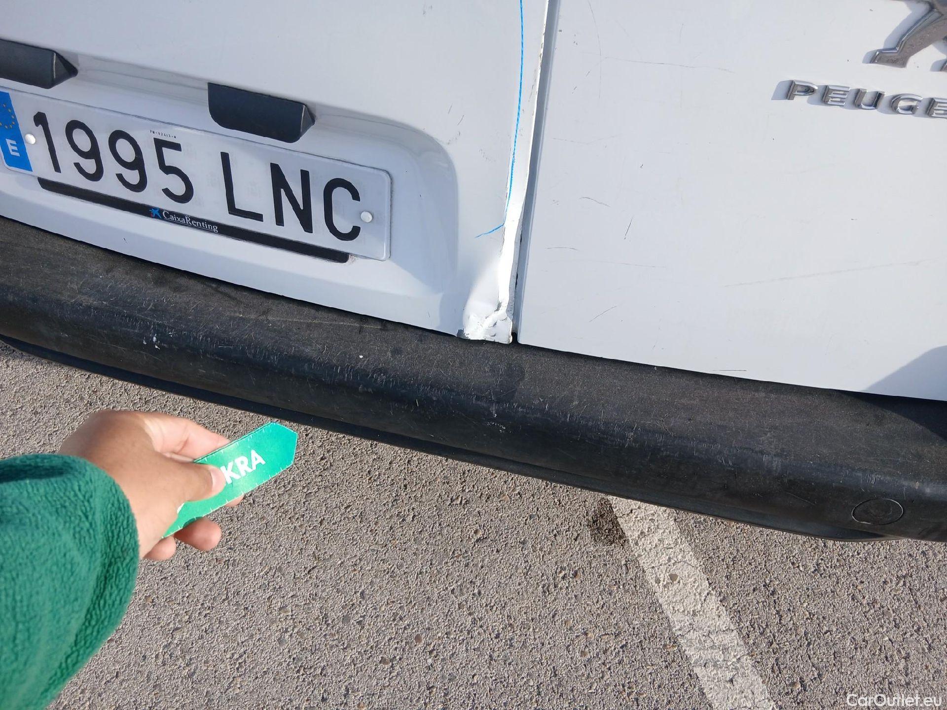  Peugeot  RIFTER PEUGEOT  / 2018 / 4P / combi Active Standard BlueHDi 73kW (IND) #64