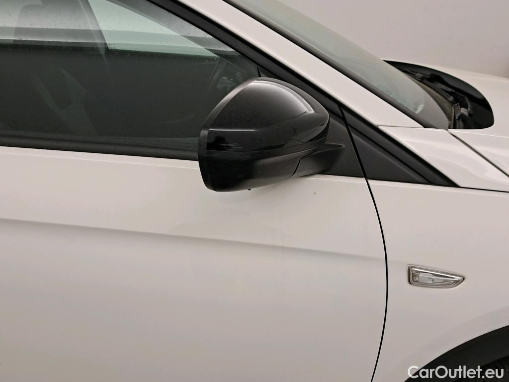  Opel   Grandland X OPEL Grandland / 2021 / 5P / todoterreno 1.5 CDTi Business Edition Auto #14