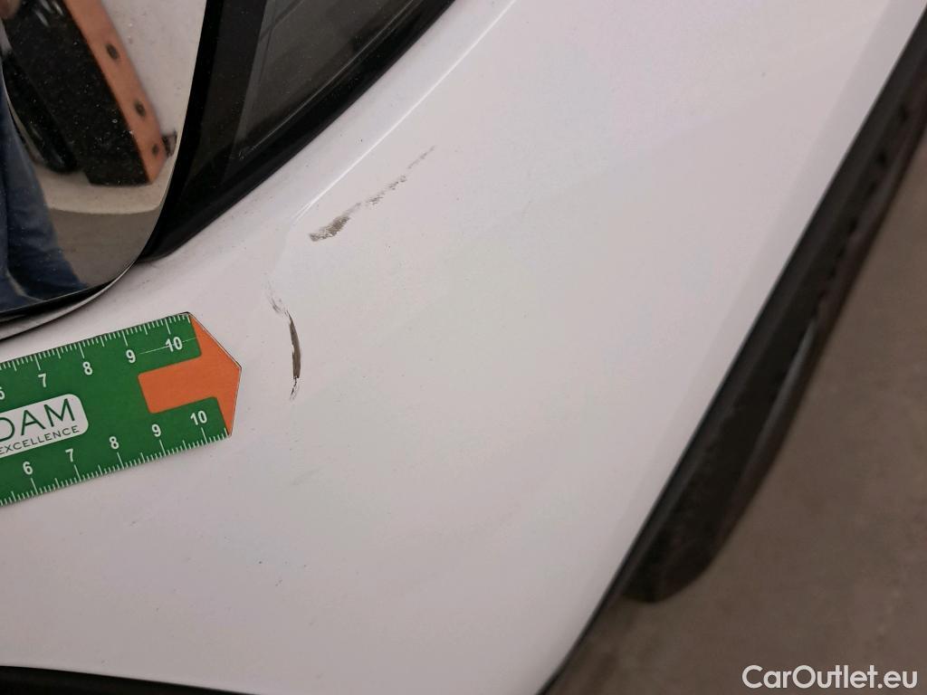  Opel   Grandland X OPEL Grandland / 2021 / 5P / todoterreno 1.5 CDTi Business Edition Auto #4