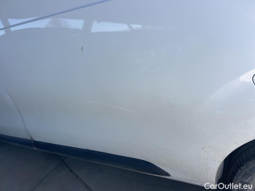  Toyota  Proace TOYOTA  / 2016 / 4P / furgón FU. MEDIO (L1) 2.0D 90kW COMFORT CARGA + #12