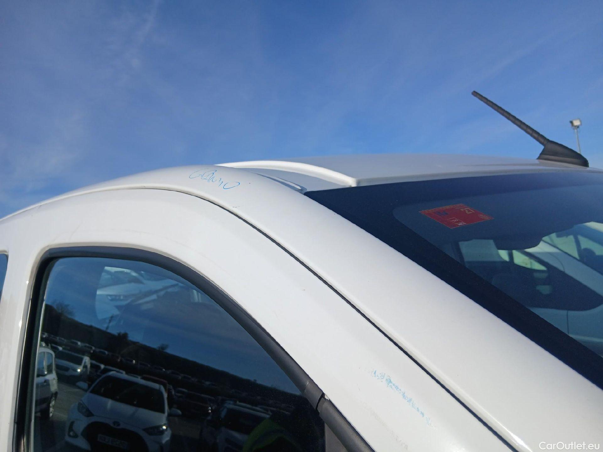  Peugeot  RIFTER PEUGEOT  / 2018 / 4P / combi Active Standard BlueHDi 73kW (IND) #88