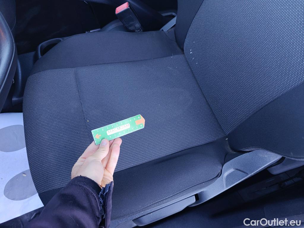  Citroen  Berlingo  Combi Live Pack Business M 1.5 BlueHDi 100CV MT6 E6d #57