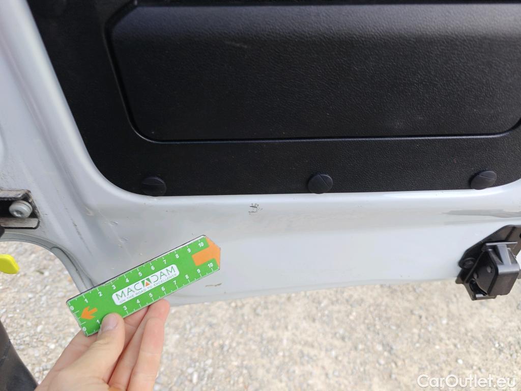  Citroen  Berlingo  Combi Live Pack Business M 1.5 BlueHDi 100CV MT6 E6d #21