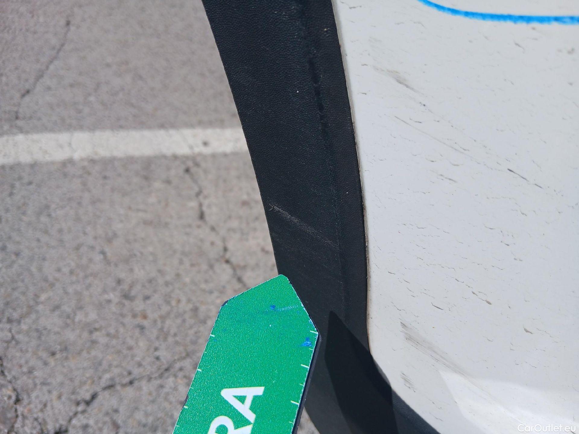  KIA  STONIC KIA  / 2017 / 5P / todoterreno 1.0 T-GDi 74kW (100CV) MHEV iMT Drive #27