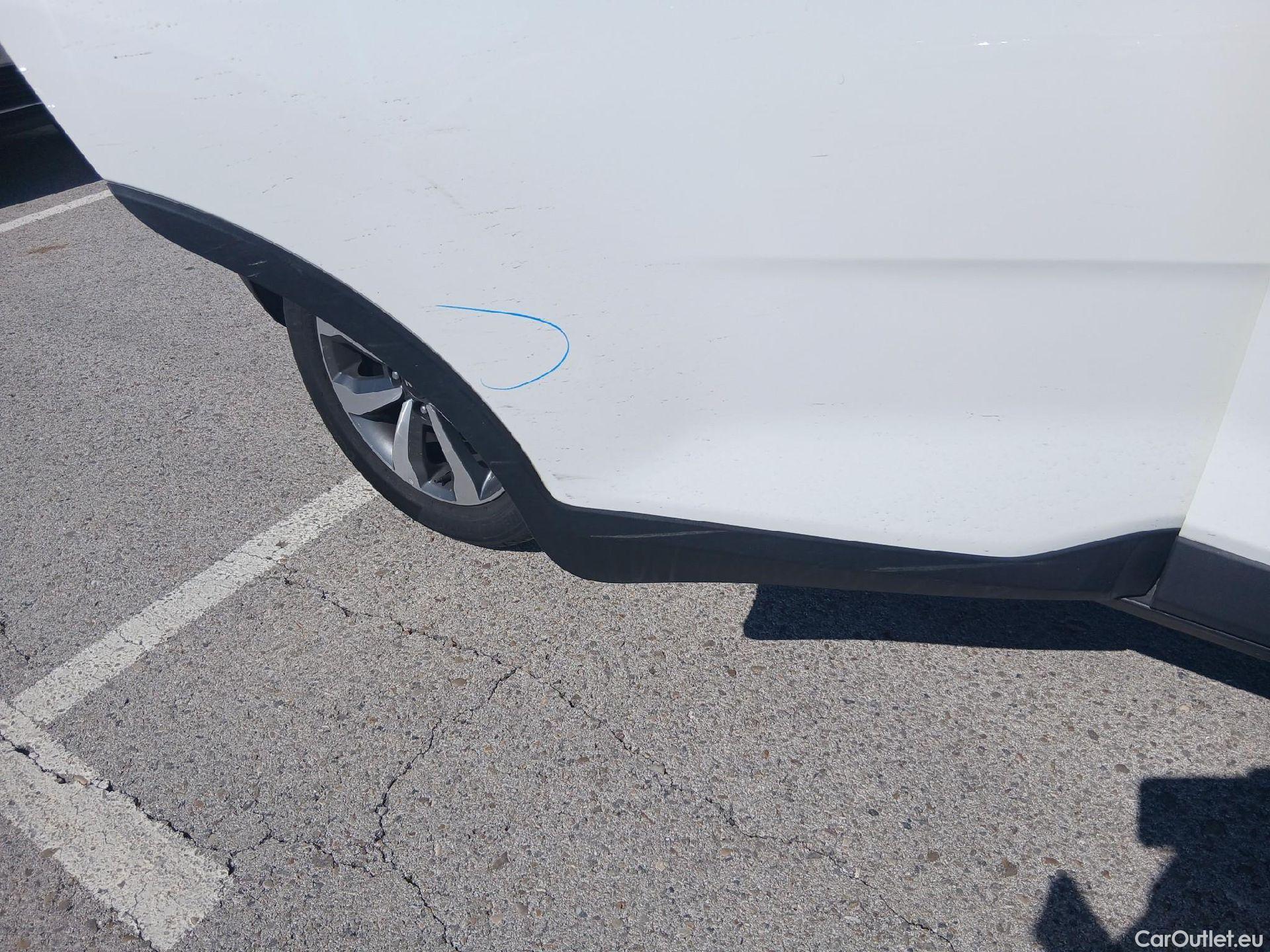  KIA  STONIC KIA  / 2017 / 5P / todoterreno 1.0 T-GDi 74kW (100CV) MHEV iMT Drive #26