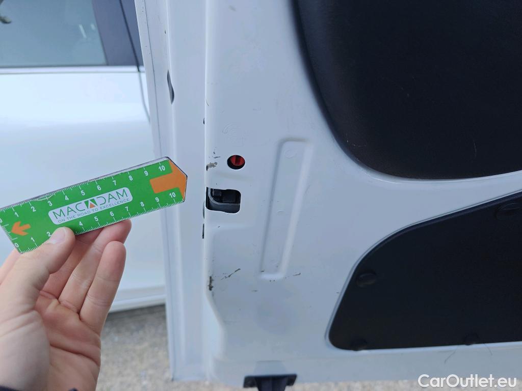  Citroen  Berlingo  Combi Live Pack Business M 1.5 BlueHDi 100CV MT6 E6d #19