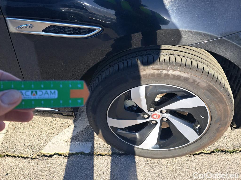  Jaguar  F-PACE JAGUAR  / 2020 / 5P / todoterreno 2.0D I4 204PS AWD Auto MHEV Standard S #1