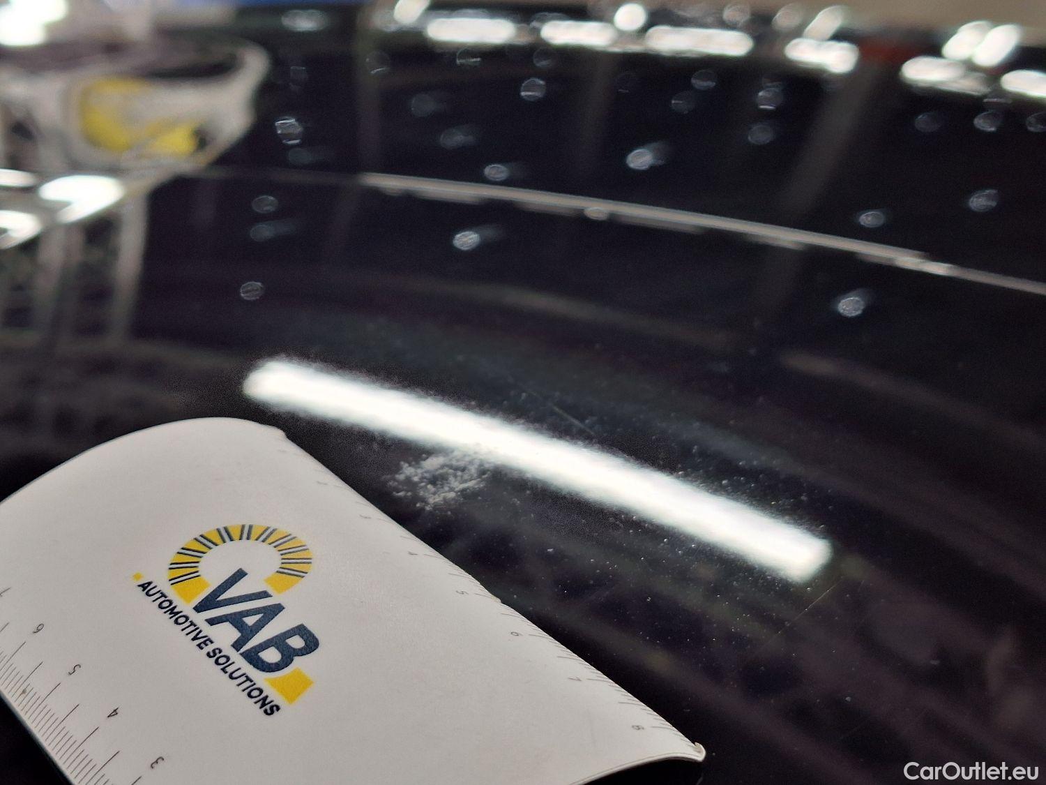  Citroen  C3 Citroën,  FL'20, Citroën  1.2 PureTech 110 S&S EAT6 Shine 5d #1