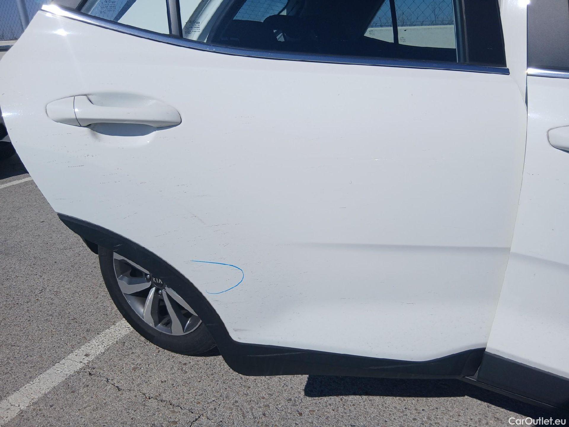  KIA  STONIC KIA  / 2017 / 5P / todoterreno 1.0 T-GDi 74kW (100CV) MHEV iMT Drive #25