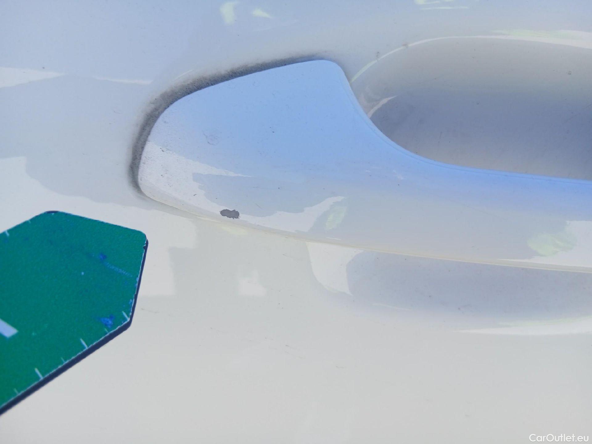  KIA  STONIC KIA  / 2017 / 5P / todoterreno 1.0 T-GDi 74kW (100CV) MHEV iMT Drive #13