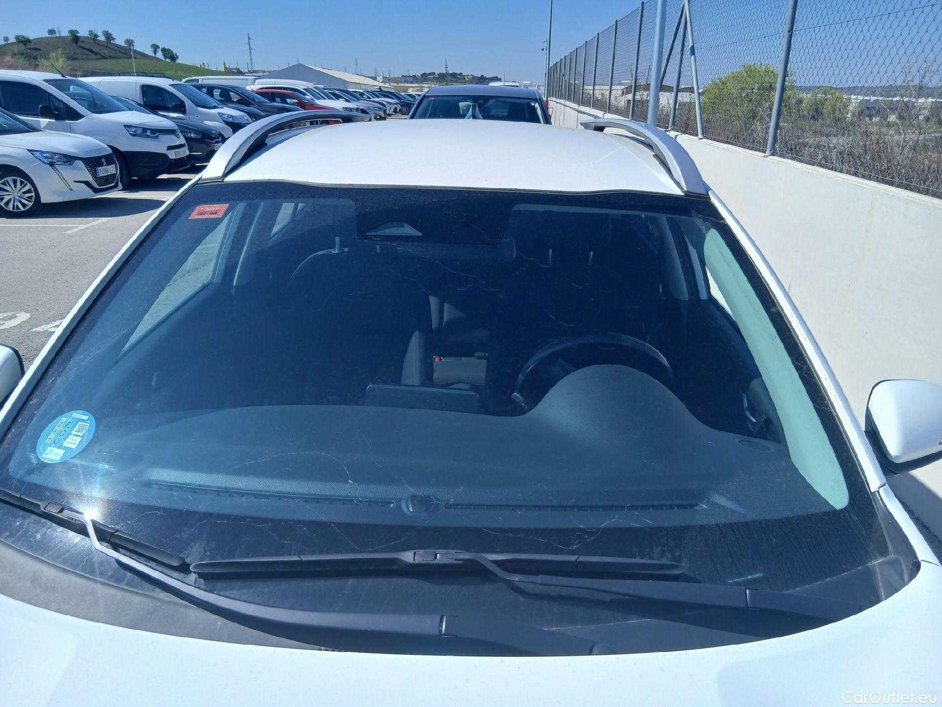  KIA  STONIC KIA  / 2017 / 5P / todoterreno 1.0 T-GDi 74kW (100CV) MHEV iMT Drive #3