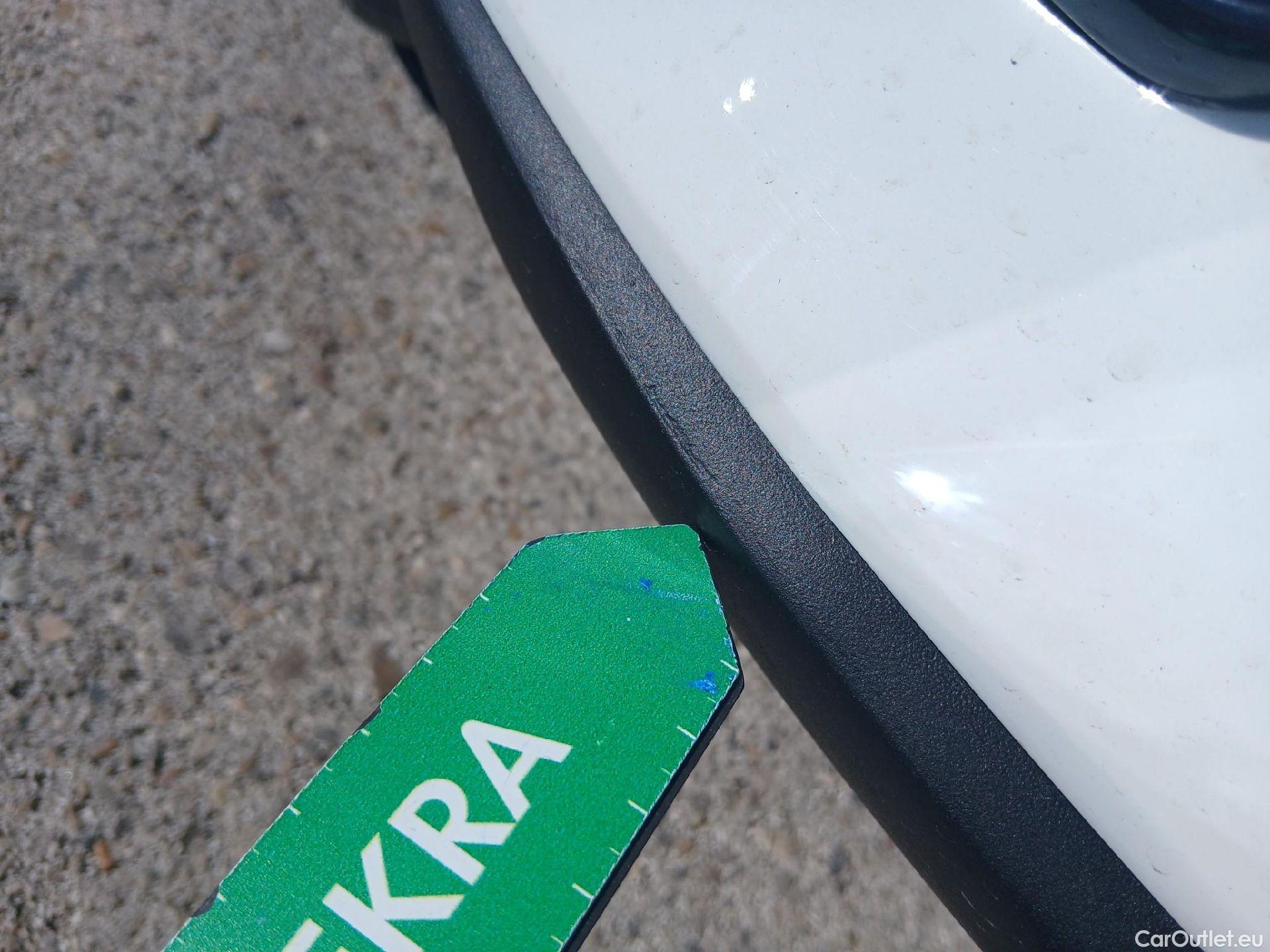  KIA  STONIC KIA  / 2017 / 5P / todoterreno 1.0 T-GDi 74kW (100CV) MHEV iMT Drive #8