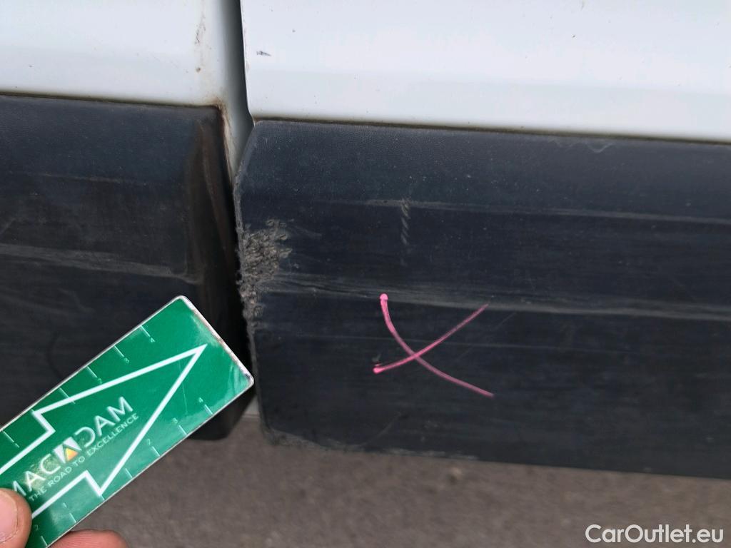  Nissan  NV300 NISSAN  / 2016 / 4P / furgón 2.0dCi 88kW (120CV) L1H1 1T Optima #19