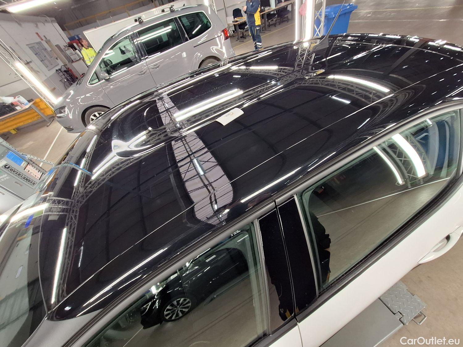  Citroen  C3 Citroën,  FL'20, Citroën  1.2 PureTech 110 S&S EAT6 Shine 5d #2