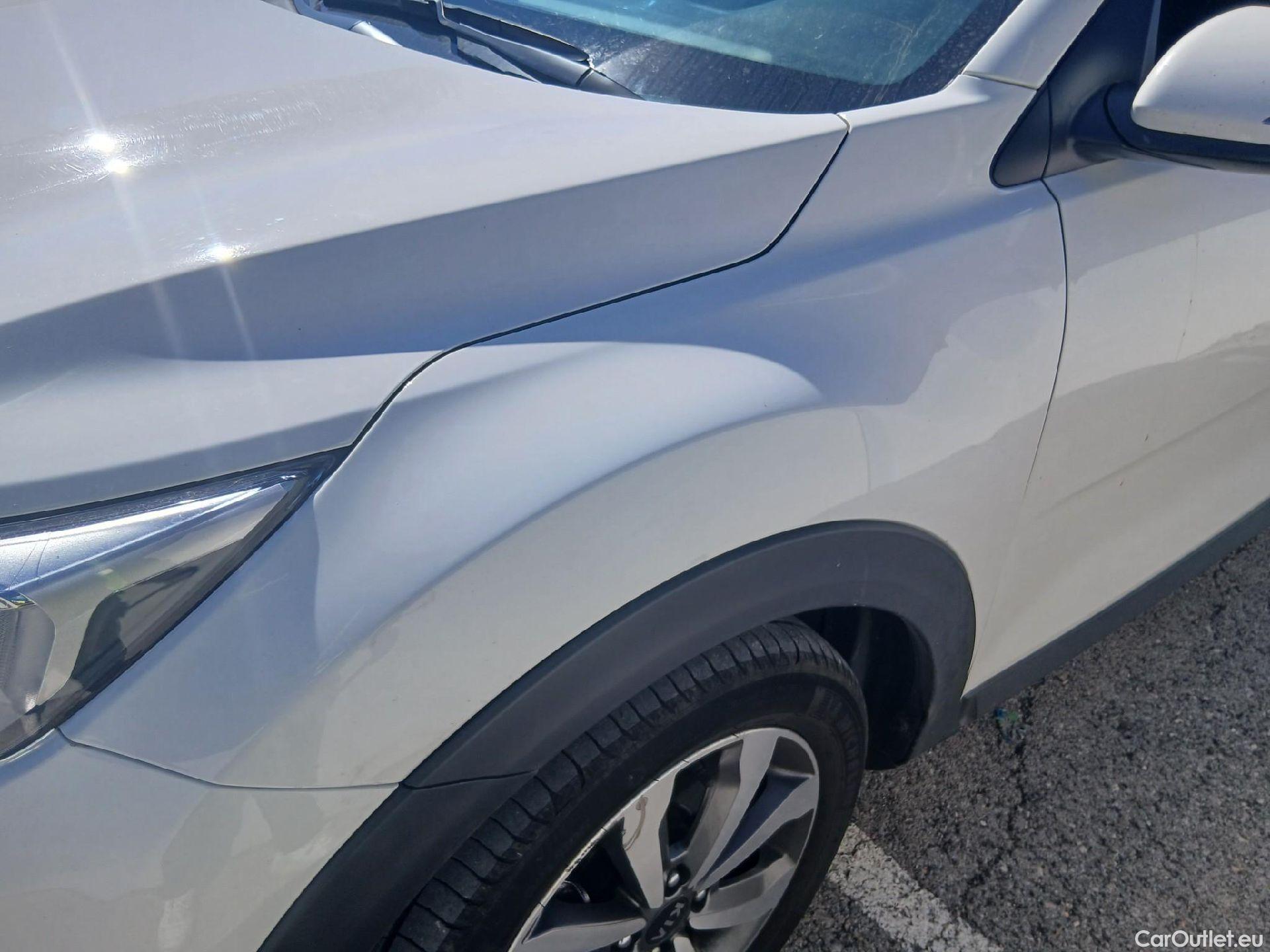  KIA  STONIC KIA  / 2017 / 5P / todoterreno 1.0 T-GDi 74kW (100CV) MHEV iMT Drive #12