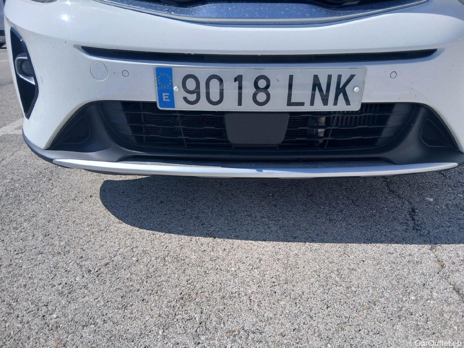  KIA  STONIC KIA  / 2017 / 5P / todoterreno 1.0 T-GDi 74kW (100CV) MHEV iMT Drive #6