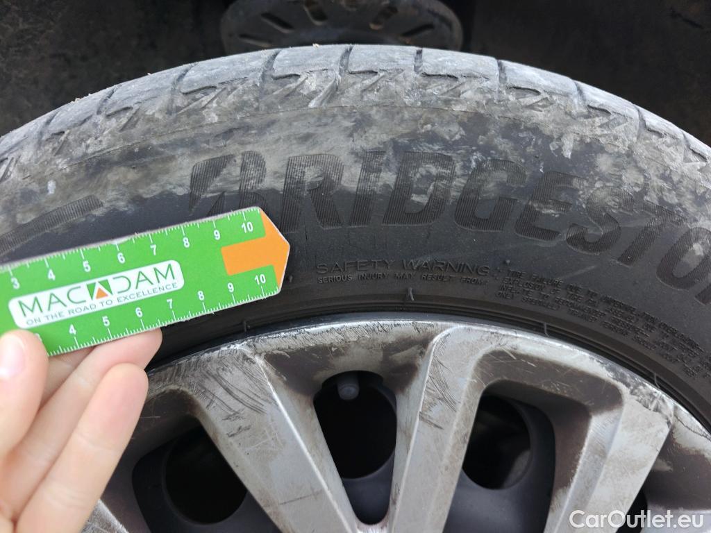  Citroen  Berlingo  Combi Live Pack Business M 1.5 BlueHDi 100CV MT6 E6d #40