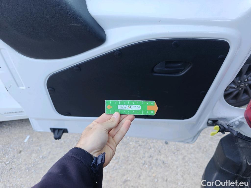  Citroen  Berlingo  Combi Live Pack Business M 1.5 BlueHDi 100CV MT6 E6d #37