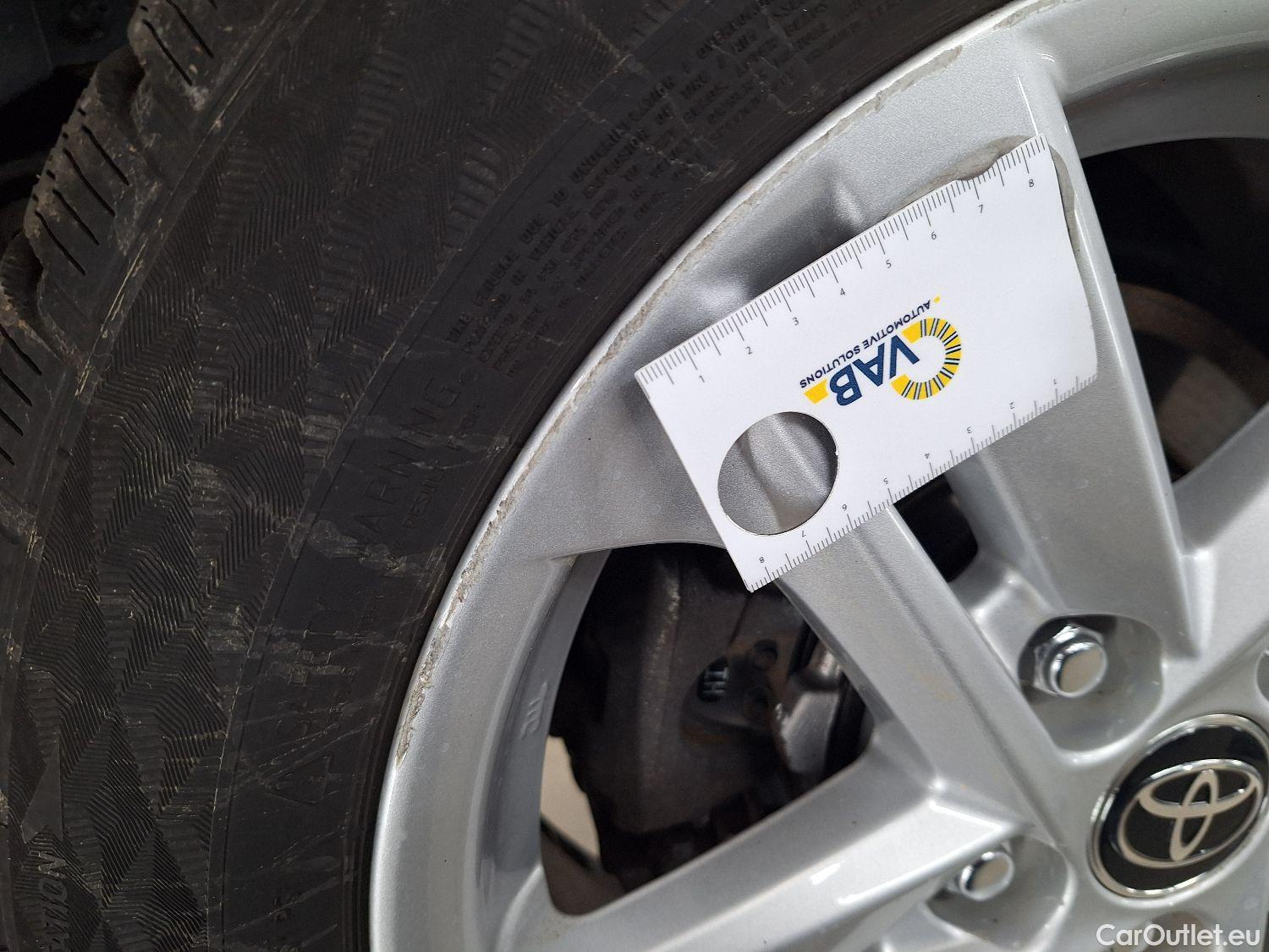  Toyota  Corolla Toyota,  TS '19, Toyota  Touring Sports 1.8 Hybrid Dynamic e #15