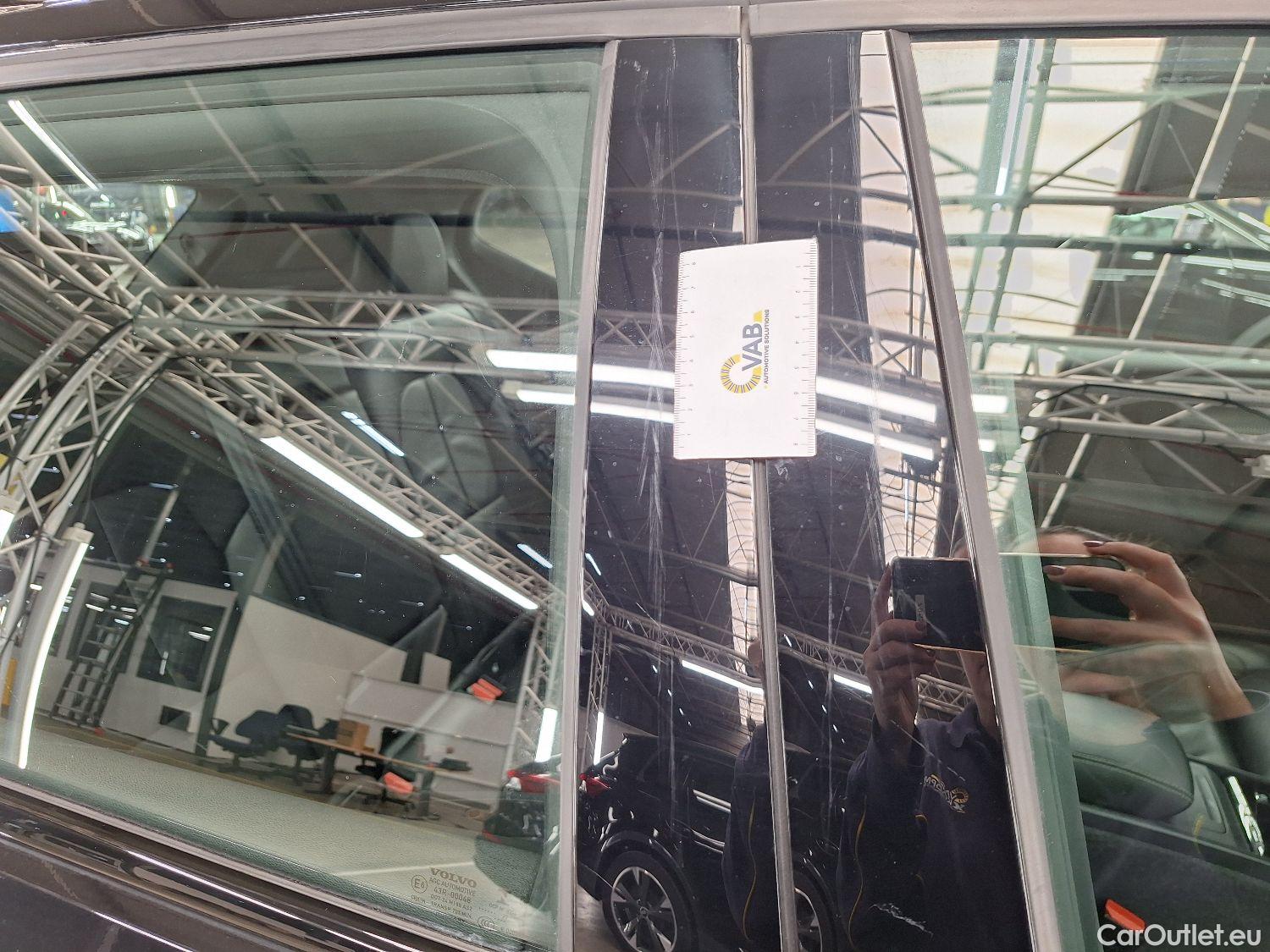  Volvo  XC 40 Volvo, XC40 '17, Volvo XC40 T3 Geartronic R-Design 5d #41