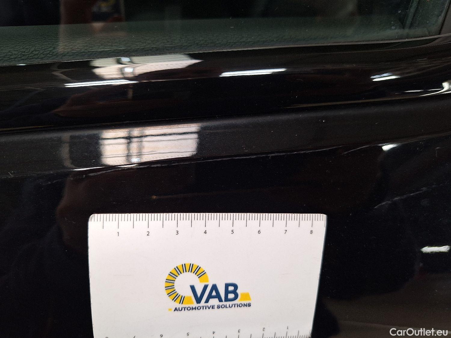  Volvo  XC 40 Volvo, XC40 '17, Volvo XC40 T3 Geartronic R-Design 5d #22