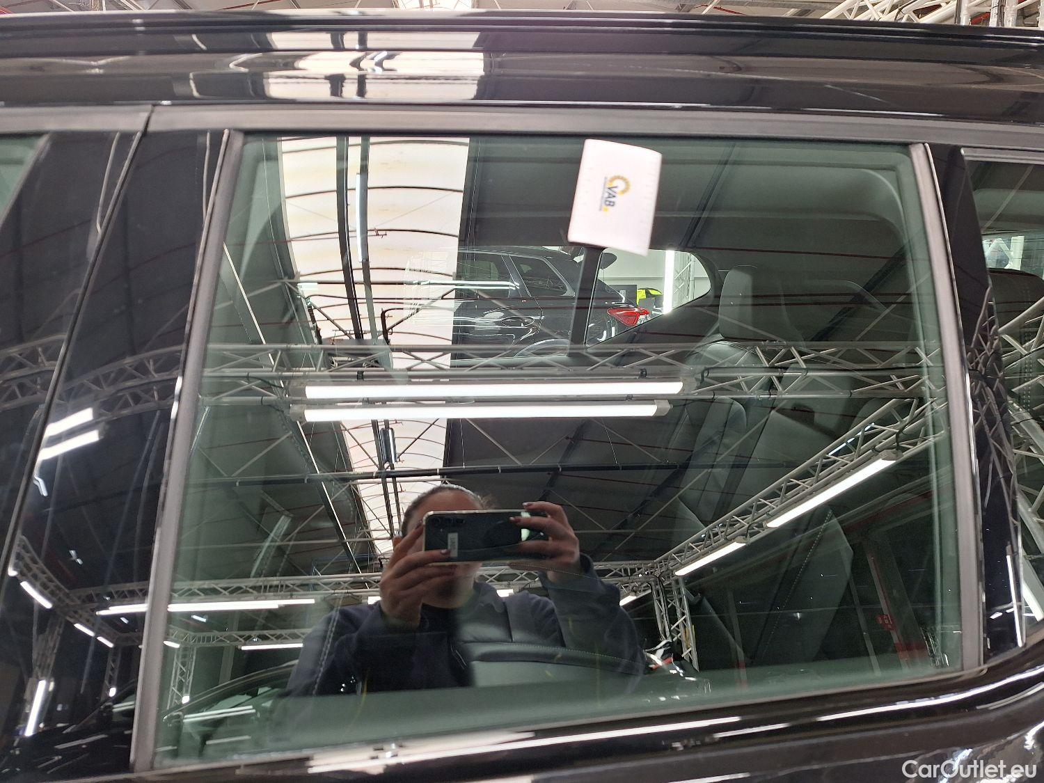  Volvo  XC 40 Volvo, XC40 '17, Volvo XC40 T3 Geartronic R-Design 5d #63