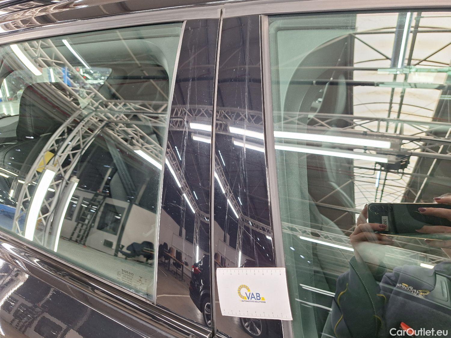  Volvo  XC 40 Volvo, XC40 '17, Volvo XC40 T3 Geartronic R-Design 5d #35