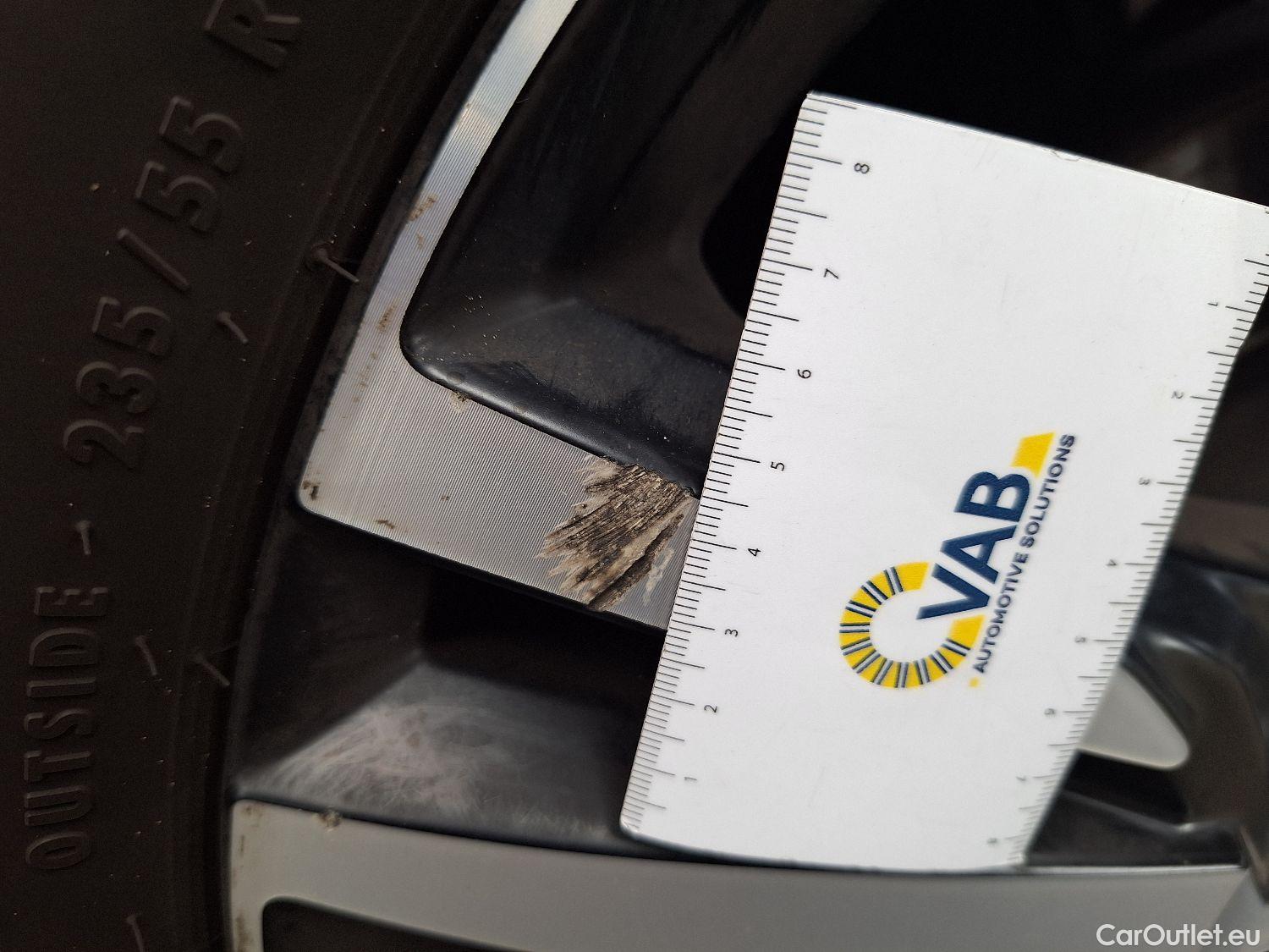  Volvo  XC 40 Volvo, XC40 '17, Volvo XC40 T3 Geartronic R-Design 5d #2