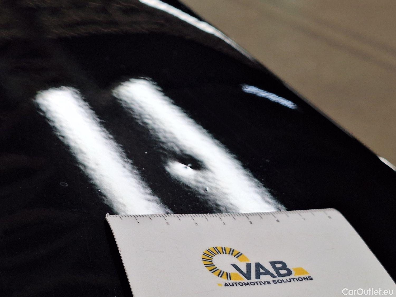  Volvo  XC 40 Volvo, XC40 '17, Volvo XC40 T3 Geartronic R-Design 5d #91