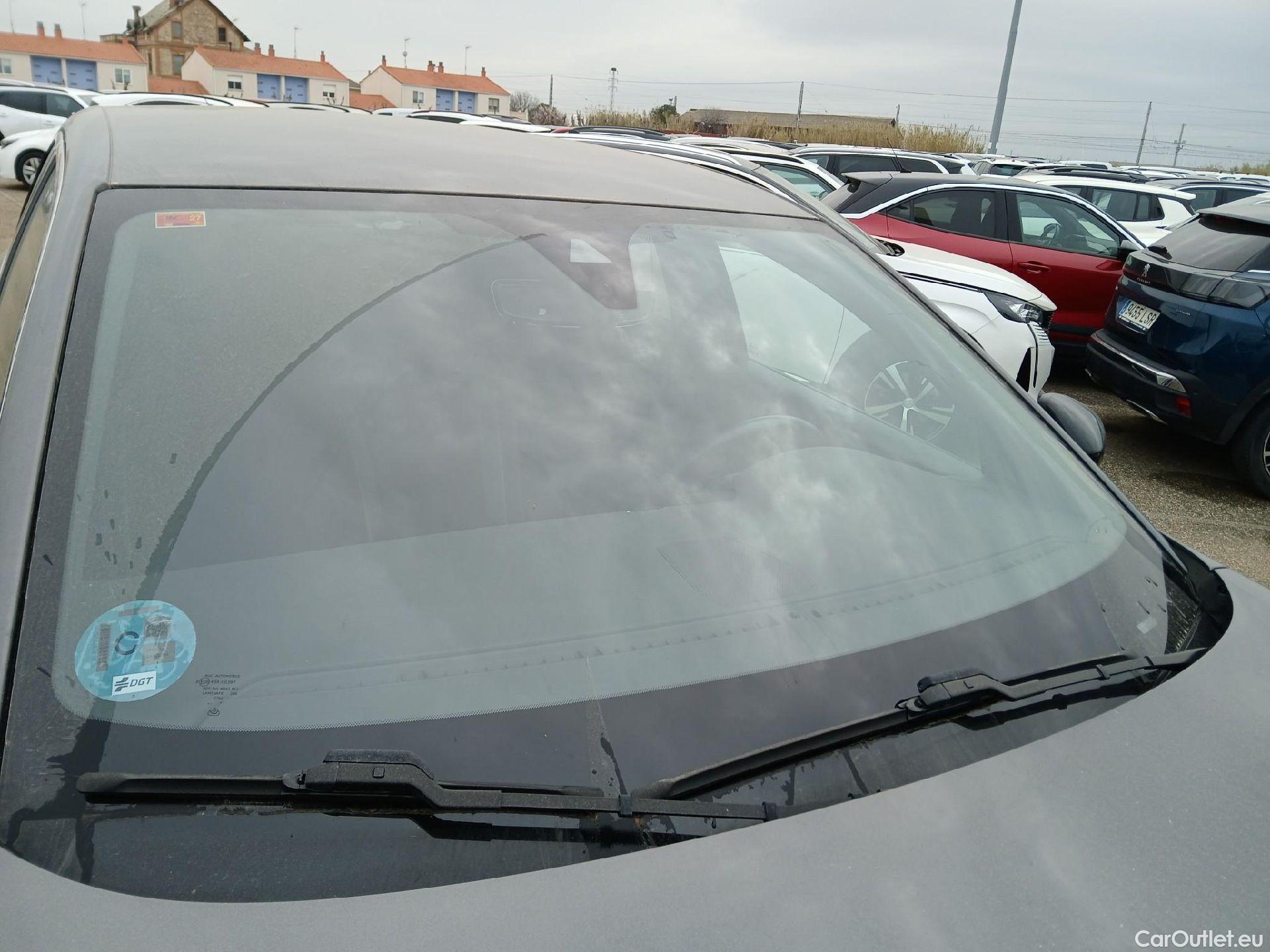  DS  DS7 DS DS 7 Crossback / 2017 / 5P / todoterreno PureTech 132kW (180CV) Auto. PERF.LINE #5